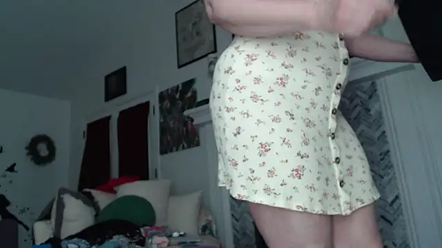 AuroraWillows online show from March 11, 2025, 11:44 am