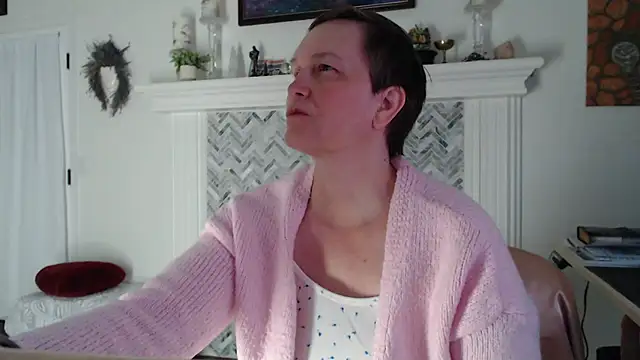 AuroraWillows online show from March 3, 2026, 3:12 am