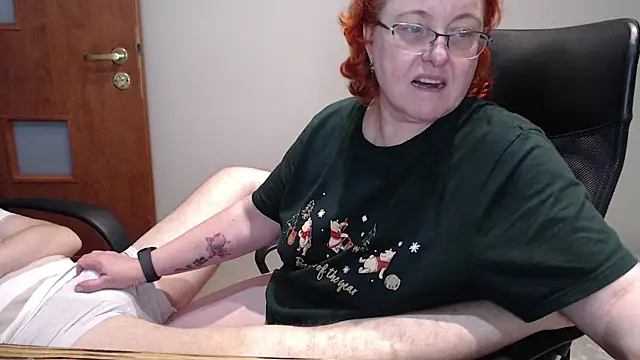 JoannaAndNeighbour online show from December 30, 2024, 3:46 pm