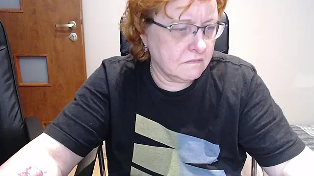 JoannaAndNeighbour online show from February 17, 2025, 11:34 am