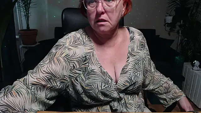 JoannaAndNeighbour online show from September 10, 2025, 7:41 am