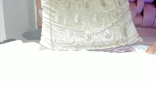 Snapshot of whiite_snow chatting on December 21, 2024, 4:03 pm whiite snow online show from December 21, 2024, 4:03 pm