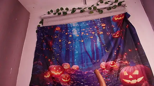 zzoe  online show from October 19, 2025, 3:07 am