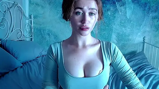 Snapshot of millllina chatting on September 12, 2025, 12:38 pm millllina online show from September 12, 2025, 12:38 pm