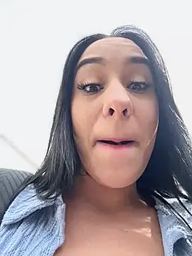 Snapshot of __IRIS__ chatting on June 12, 2026, 2:16 pm IRIS online show from June 12, 2026, 2:16 pm