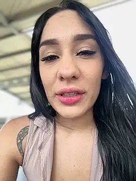 Snapshot of __IRIS__ chatting on July 7, 2026, 3:49 pm IRIS online show from July 7, 2026, 3:49 pm