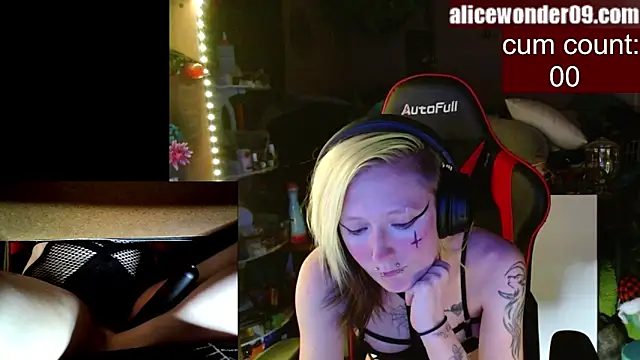 Snapshot of alicewonder09 chatting on January 29, 2025, 4:36 am alicewonder09 online show from January 29, 2025, 4:36 am