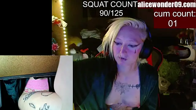 Snapshot of alicewonder09 chatting on February 7, 2025, 5:10 am alicewonder09 online show from February 7, 2025, 5:10 am