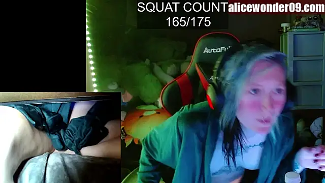 Snapshot of alicewonder09 chatting on March 5, 2025, 5:07 am alicewonder09 online show from March 5, 2025, 5:07 am