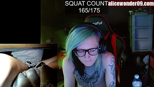 Snapshot of alicewonder09 chatting on March 6, 2025, 5:14 am alicewonder09 online show from March 6, 2025, 5:14 am