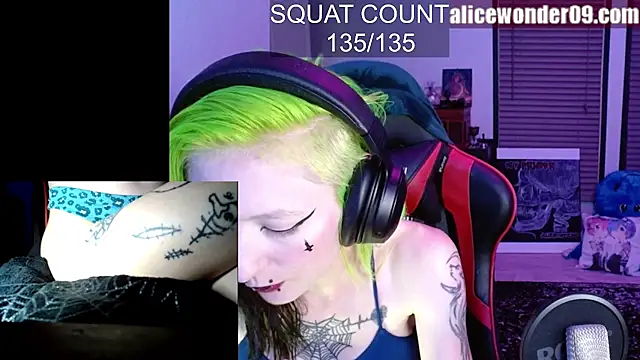 Snapshot of alicewonder09 chatting on October 15, 2025, 4:45 am alicewonder09 online show from October 15, 2025, 4:45 am