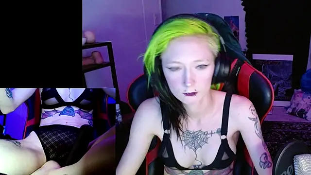 Snapshot of alicewonder09 chatting on November 5, 2025, 5:18 am alicewonder09 online show from November 5, 2025, 5:18 am