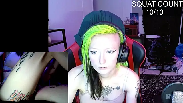 Snapshot of alicewonder09 chatting on November 18, 2025, 4:50 am alicewonder09 online show from November 18, 2025, 4:50 am