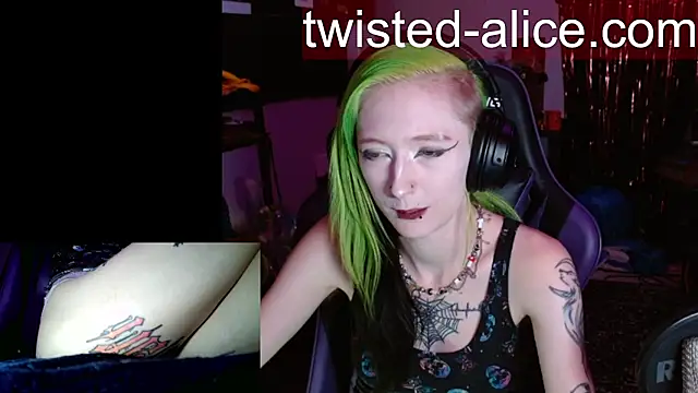 Snapshot of alicewonder09 chatting on July 8, 2026, 3:33 am alicewonder09 online show from July 8, 2026, 3:33 am