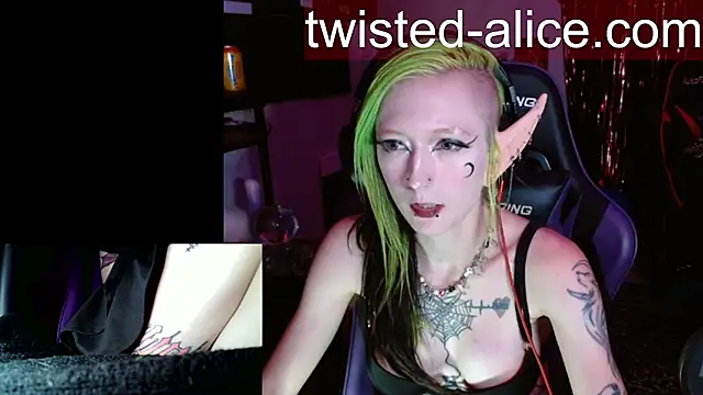 Snapshot of alicewonder09 chatting on July 20, 2026, 4:05 am alicewonder09 online show from July 20, 2026, 4:05 am