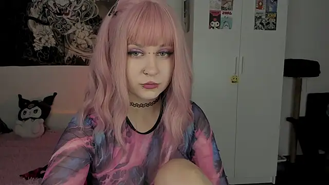 t0riayun0 online show from January 23, 2025, 10:22 pm