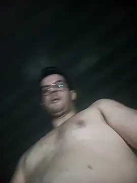 pedrosantos3366 online show from September 13, 2025, 10:31 pm