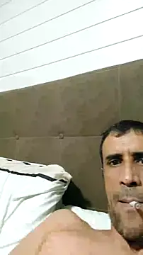 Hotcasados69 online show from March 4, 2026, 6:19 am