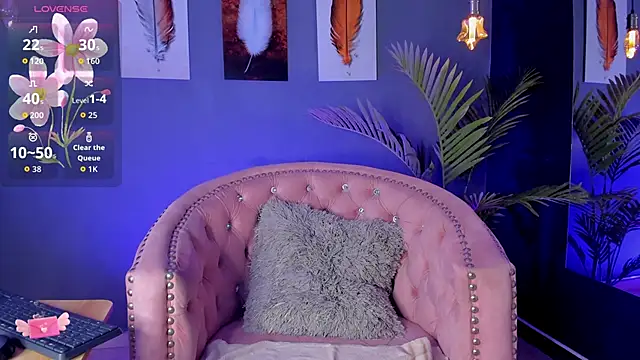 amy e online show from September 10, 2025, 6:52 pm