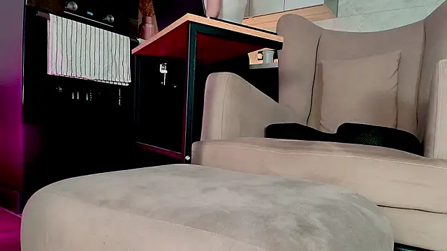 Yourfreebird online show from March 23, 2026, 7:01 am