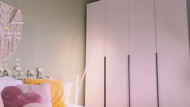 Rinas secret online show from October 4, 2025, 10:24 am