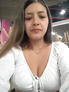 alana 69 online show from February 14, 2025, 3:26 pm