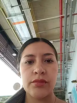 alana 69 online show from December 17, 2025, 10:05 pm