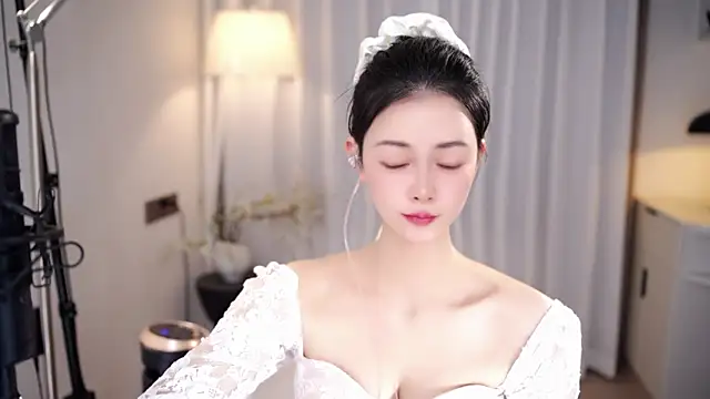 Ocean--Lili online show from January 5, 2026, 5:27 pm