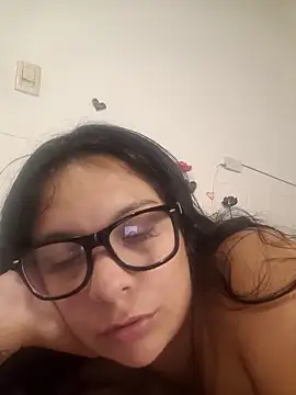 Snapshot of ZaraHoney chatting on February 16, 2025, 2:32 pm ZaraHoney online show from February 16, 2025, 2:32 pm