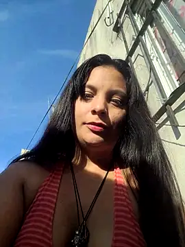 Snapshot of ZaraHoney chatting on March 15, 2025, 8:32 pm ZaraHoney online show from March 15, 2025, 8:32 pm