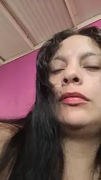 Snapshot of ZaraHoney chatting on December 20, 2025, 6:04 pm ZaraHoney online show from December 20, 2025, 6:04 pm