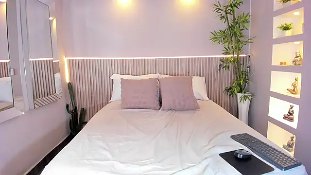 CloeHarp online show from February 9, 2026, 11:36 am