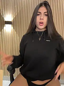 Sarasanders 4 online show from November 6, 2025, 3:51 am