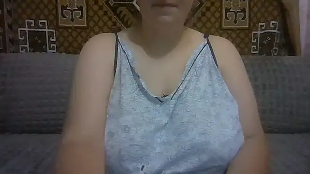 Snapshot of Diana_Britt chatting on July 3, 2026, 7:53 pm Diana Britt online show from July 3, 2026, 7:53 pm