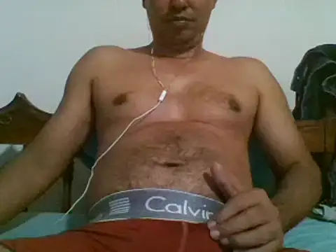 Snapshot of bbccol1 chatting on January 17, 2025, 12:21 pm bbccol1 online show from January 17, 2025, 12:21 pm