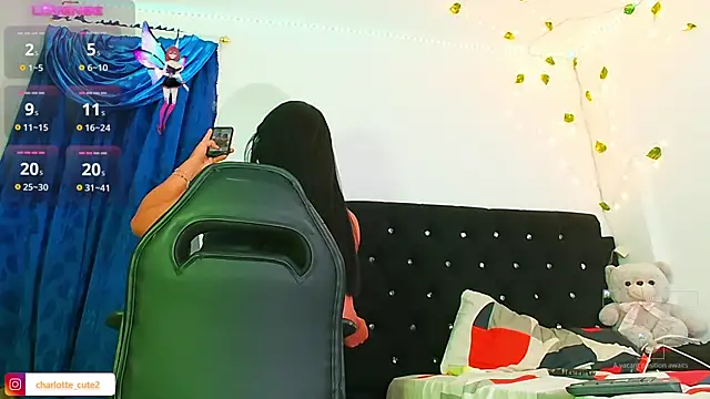 Snapshot of cute_charlotte_ chatting on October 17, 2025, 3:31 am cute charlotte  online show from October 17, 2025, 3:31 am