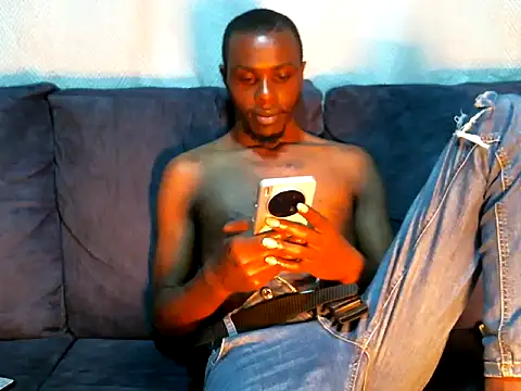 reezly online show from November 12, 2025, 10:09 pm