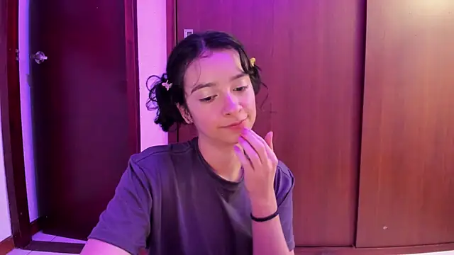  Lunnaa  online show from February 23, 2025, 5:01 am