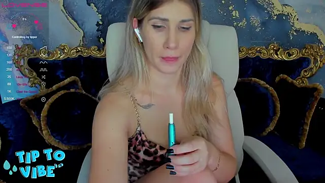 CassandraGood online show from December 14, 2024, 2:34 am