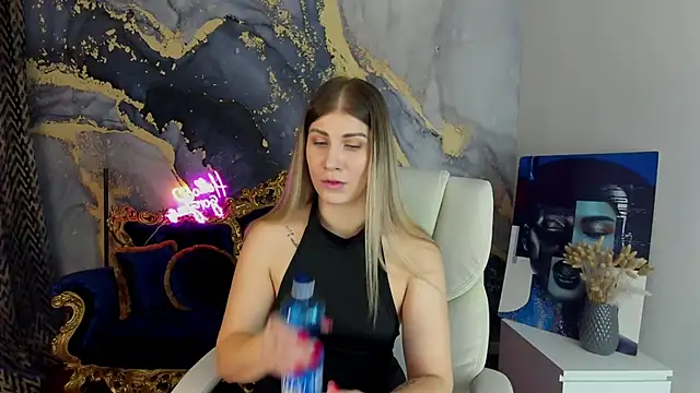 CassandraGood online show from March 16, 2025, 9:49 am