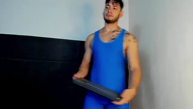 alejandro  2 online show from April 7, 2026, 4:40 pm