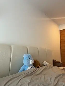 oriana zoeee online show from March 19, 2026, 12:25 am