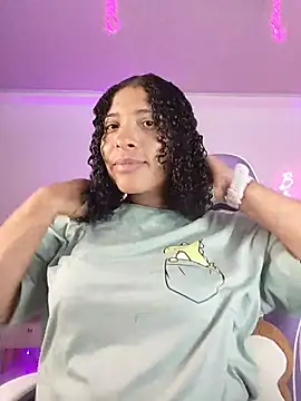 DannaBerry online show from December 5, 2025, 3:20 pm