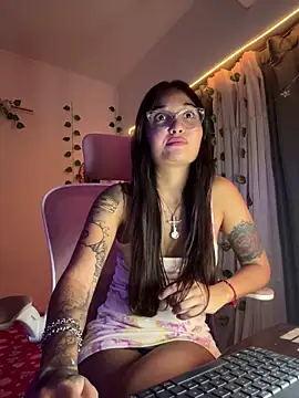 LunaXuan online show from March 16, 2025, 12:12 am