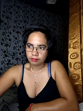 lovely samxxx24 online show from December 1, 2025, 7:52 pm