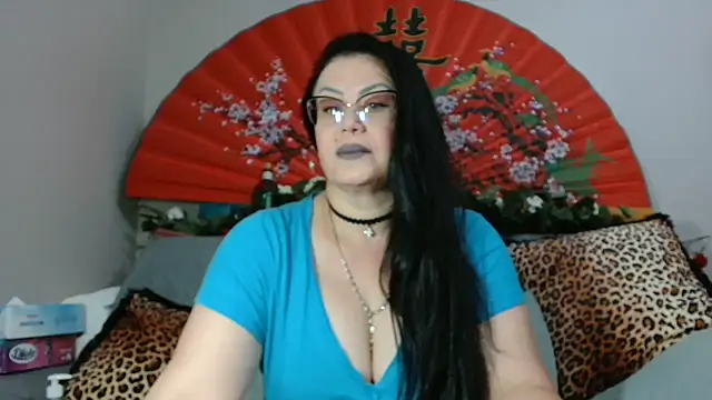 Snapshot of x__KHALEESI__x chatting on June 6, 2026, 6:56 pm x KHALEESI x online show from June 6, 2026, 6:56 pm