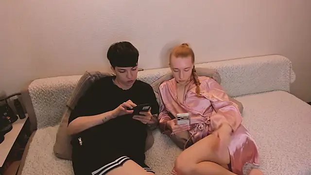 Snapshot of secret_dreams__ chatting on May 24, 2026, 5:40 pm secret dreams online show from May 24, 2026, 5:40 pm