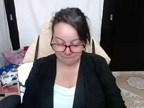 Snapshot of Sonialorens_ chatting on December 13, 2024, 1:12 pm Sonialorens  online show from December 13, 2024, 1:12 pm