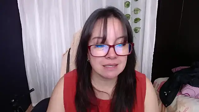 Snapshot of Sonialorens_ chatting on January 8, 2025, 4:54 pm Sonialorens  online show from January 8, 2025, 4:54 pm