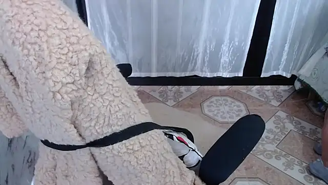 Snapshot of Sonialorens_ chatting on March 17, 2025, 4:33 pm Sonialorens  online show from March 17, 2025, 4:33 pm